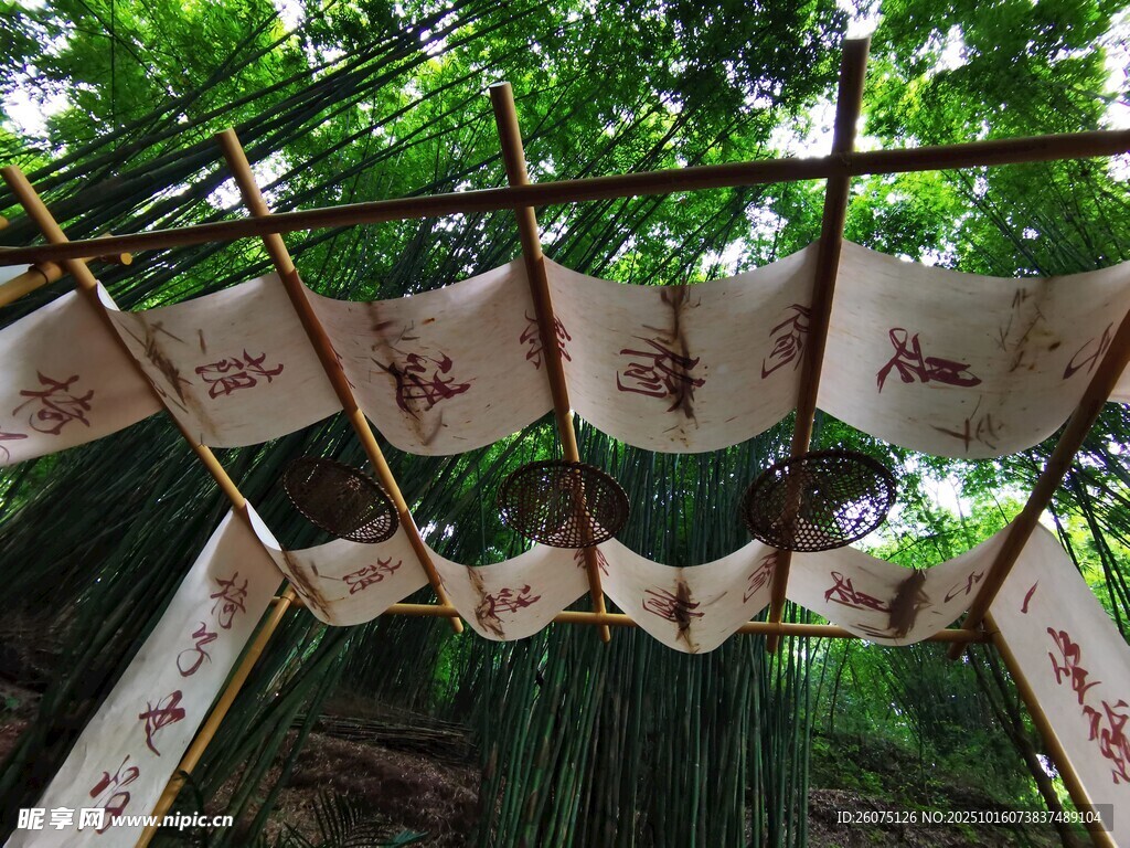 古風竹架掛飾盡顯雅致韻味