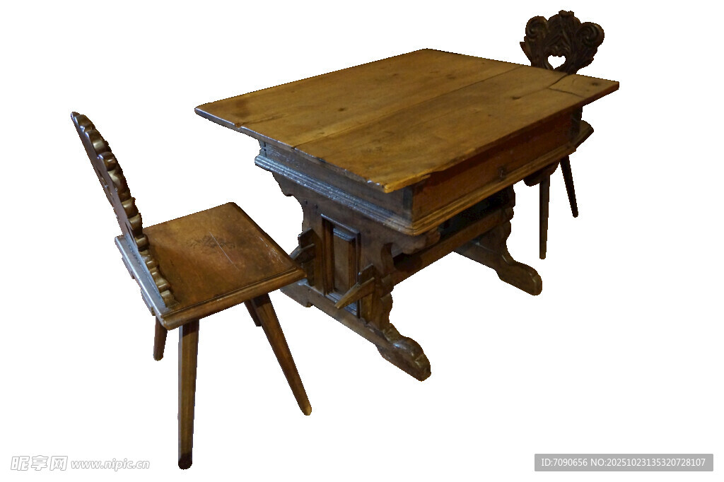 復(fù)古實(shí)木桌椅組合