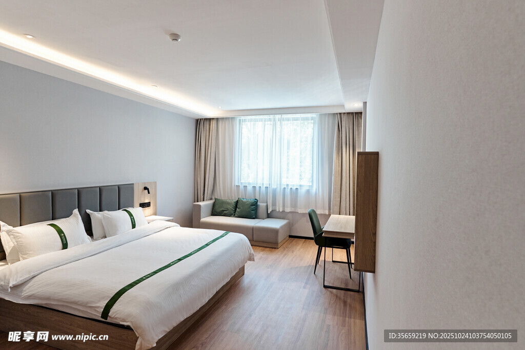 現(xiàn)代簡約風格舒適酒店客房