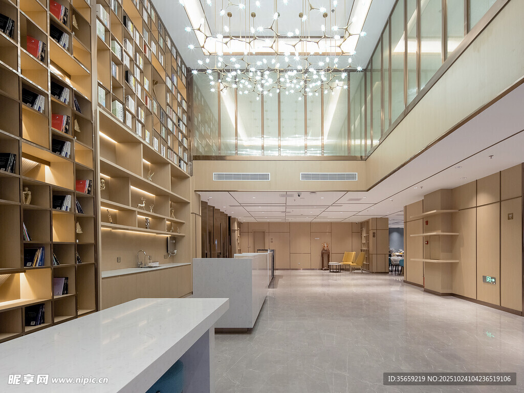 現(xiàn)代風(fēng)格圖書館室內(nèi)空間