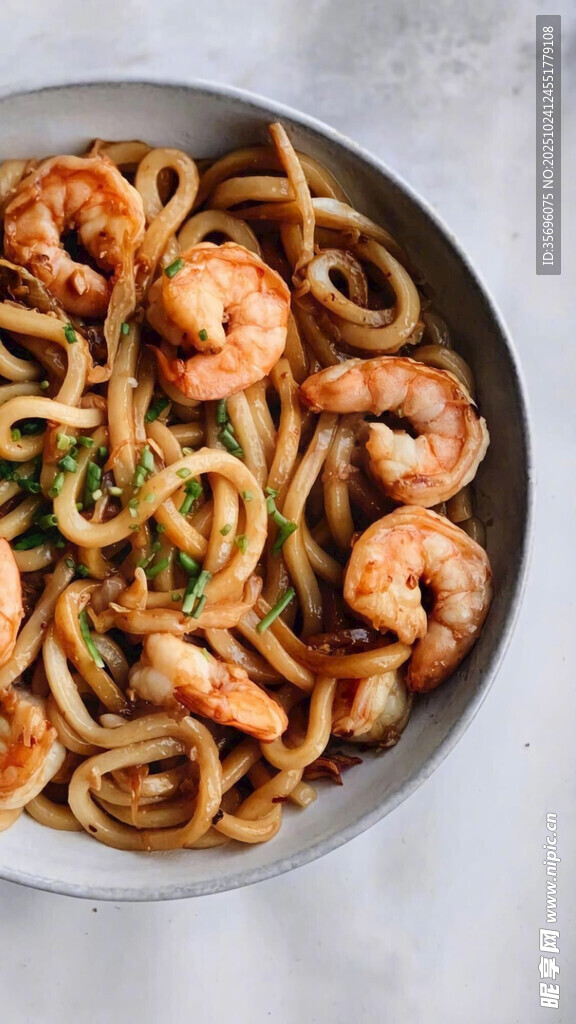 蝦仁烏冬面美食特寫