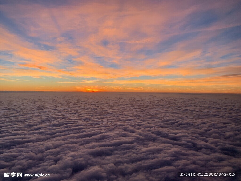云海之上的絢爛日出