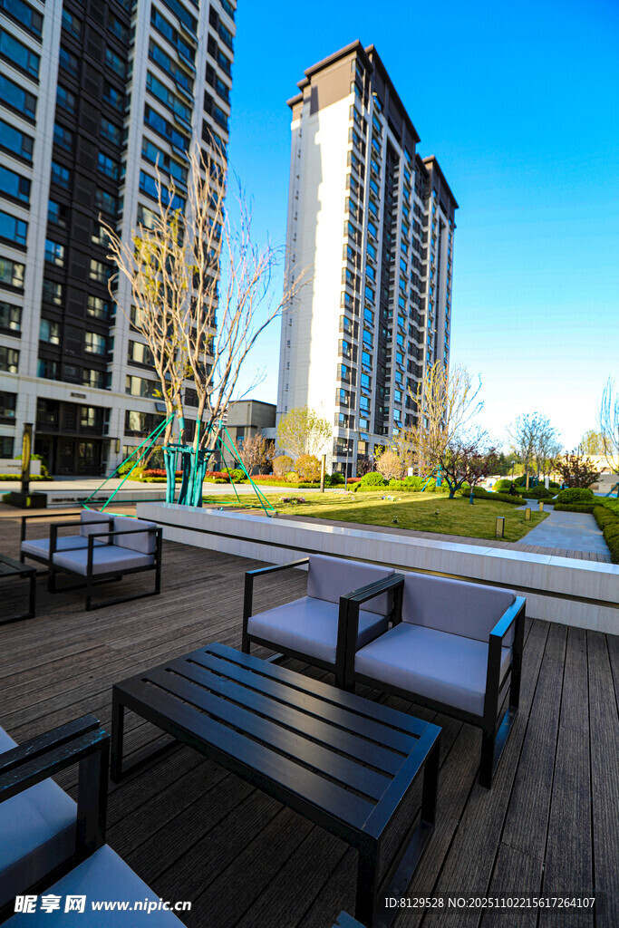 現(xiàn)代小區(qū)戶外休閑區(qū)域