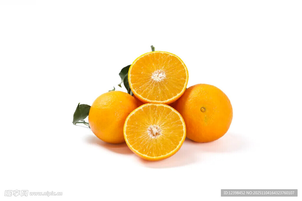 新鮮橙子堆疊展示