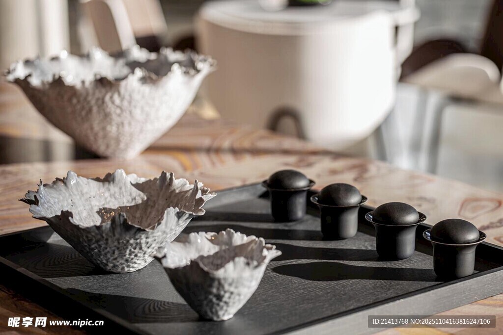 精致陶藝擺件展示