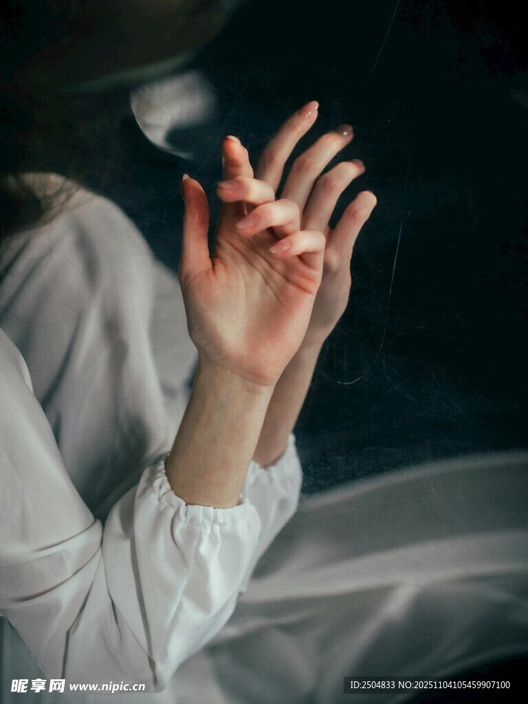 優(yōu)雅手部特寫 盡顯柔美