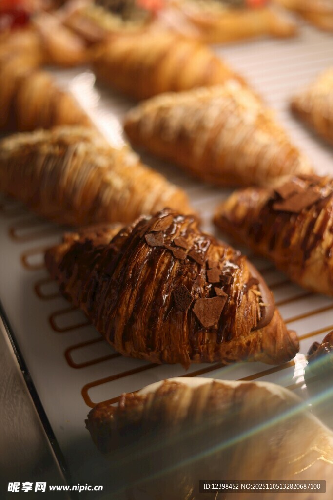 美味烘焙牛角面包展示