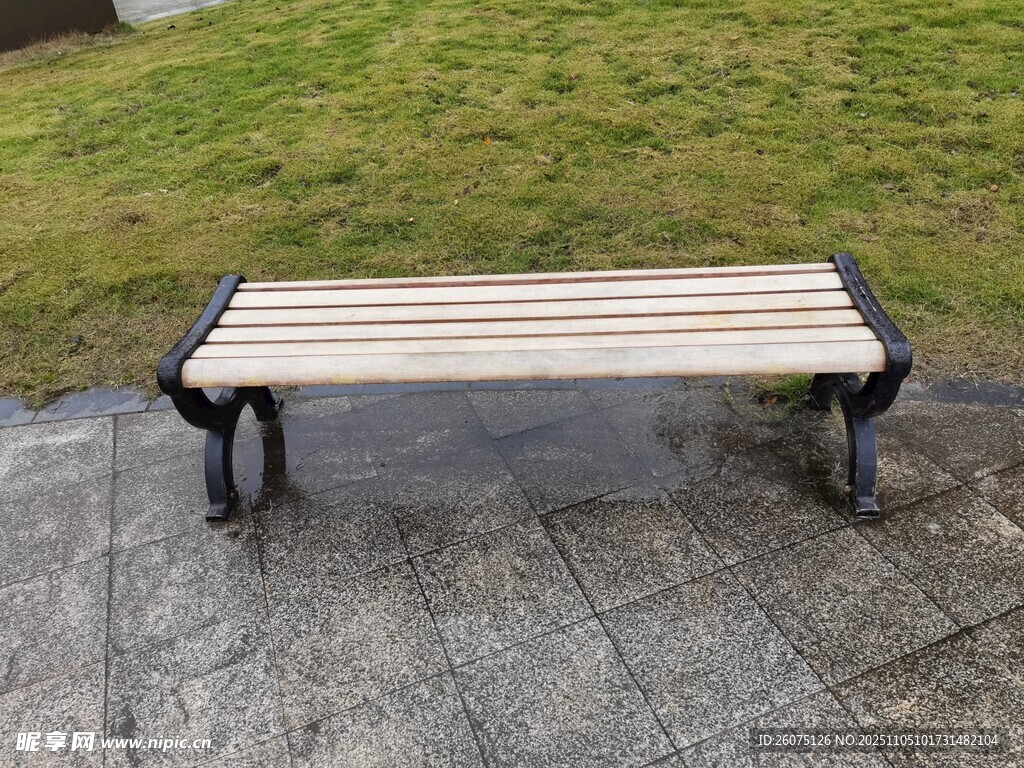 戶外木質(zhì)長椅