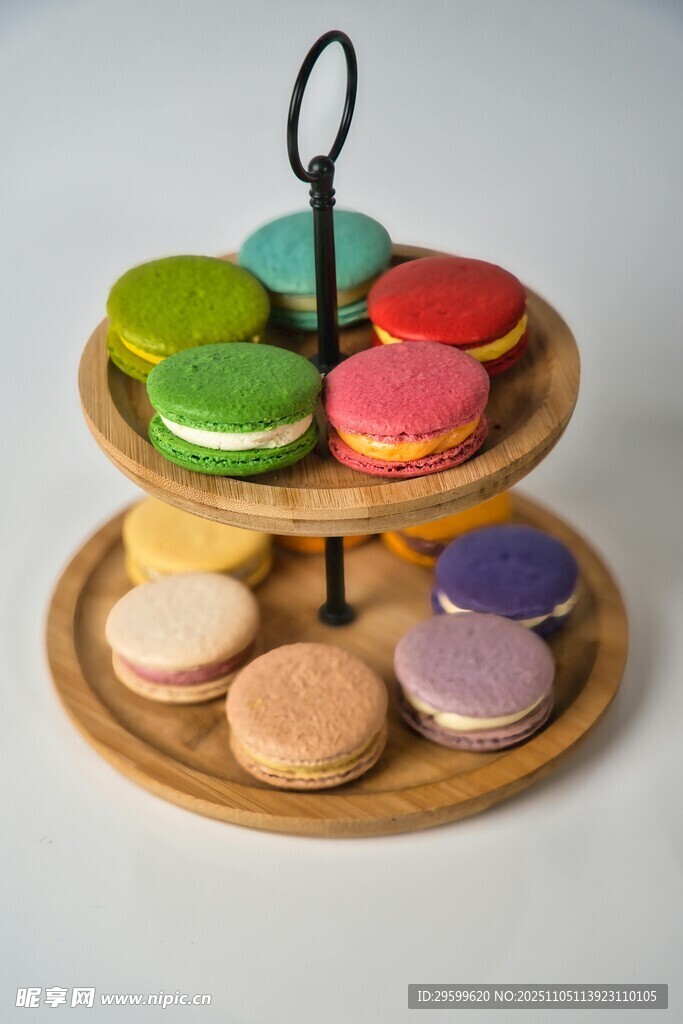 雙層馬卡龍?zhí)瘘c(diǎn)展示架