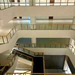 現(xiàn)代多層建筑內(nèi)部空間景觀