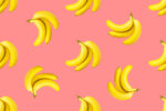 粉色背景上的香蕉圖案