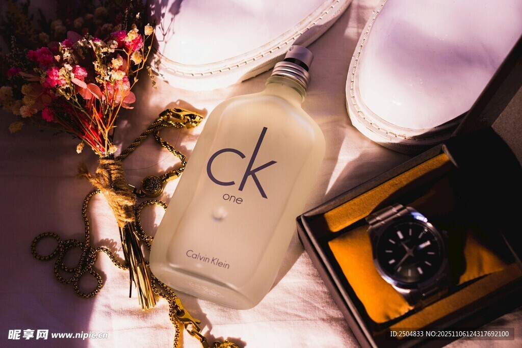 CK香水與手表精致組合