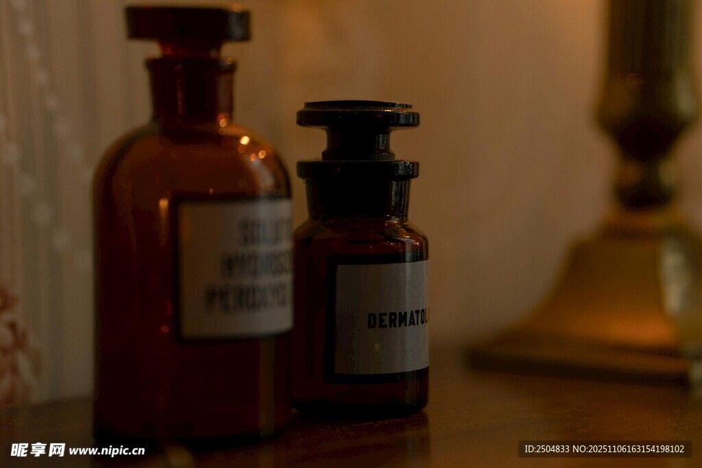 復古藥瓶靜物特寫