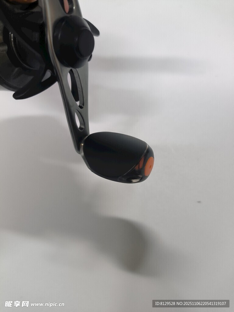 黑色釣具手柄特寫