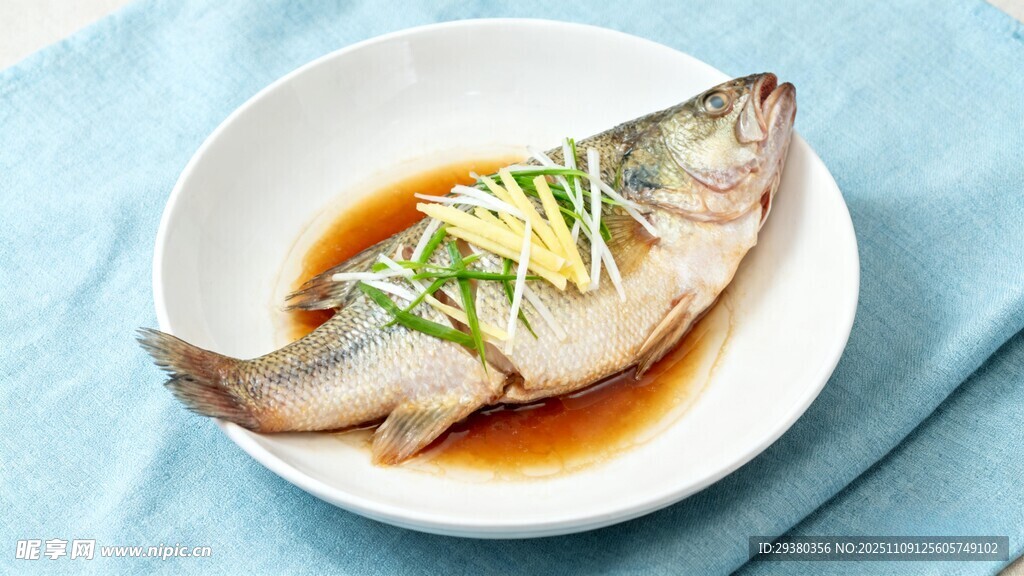 清蒸鮮魚(yú)