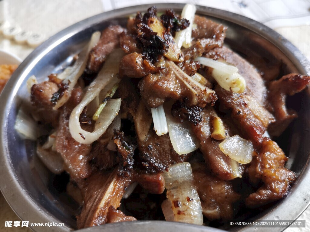 美味洋蔥炒排骨