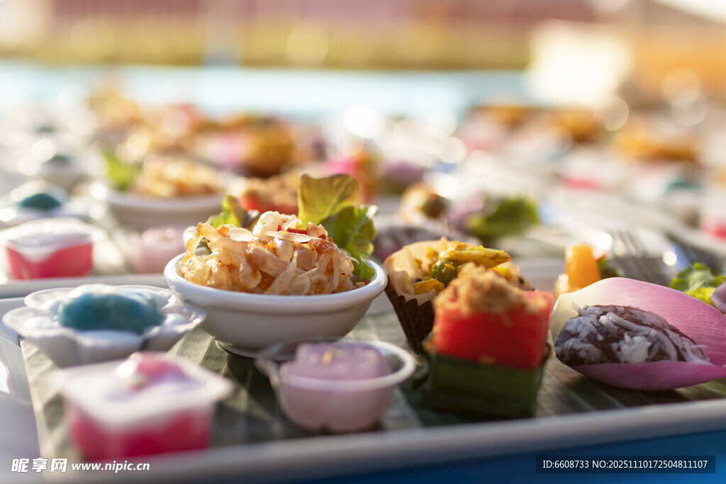 精致多樣的美味小食拼盤