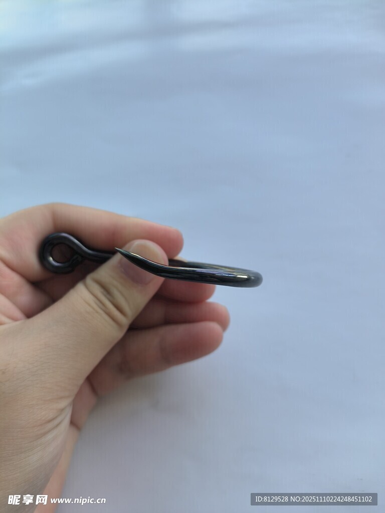 手持手機(jī)特寫