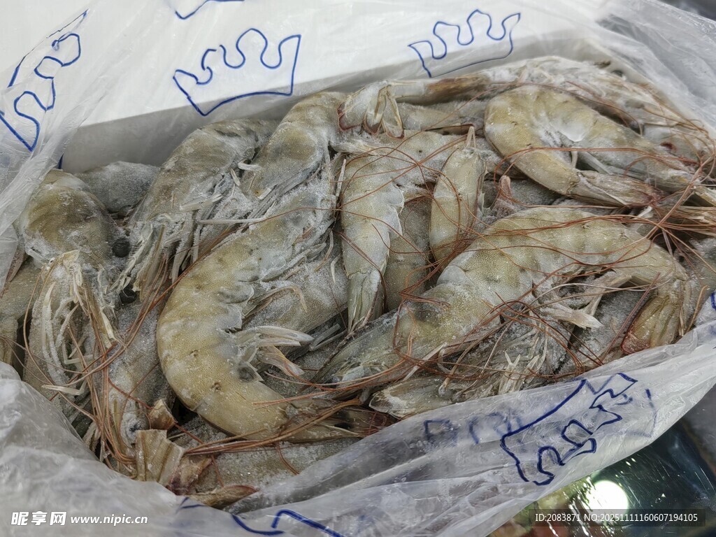 新鮮大蝦滿滿一袋