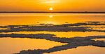 夕陽(yáng)下的鹽湖美麗景致