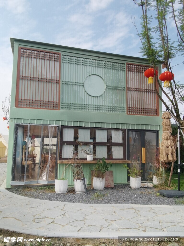 日式風(fēng)格清新店鋪外觀