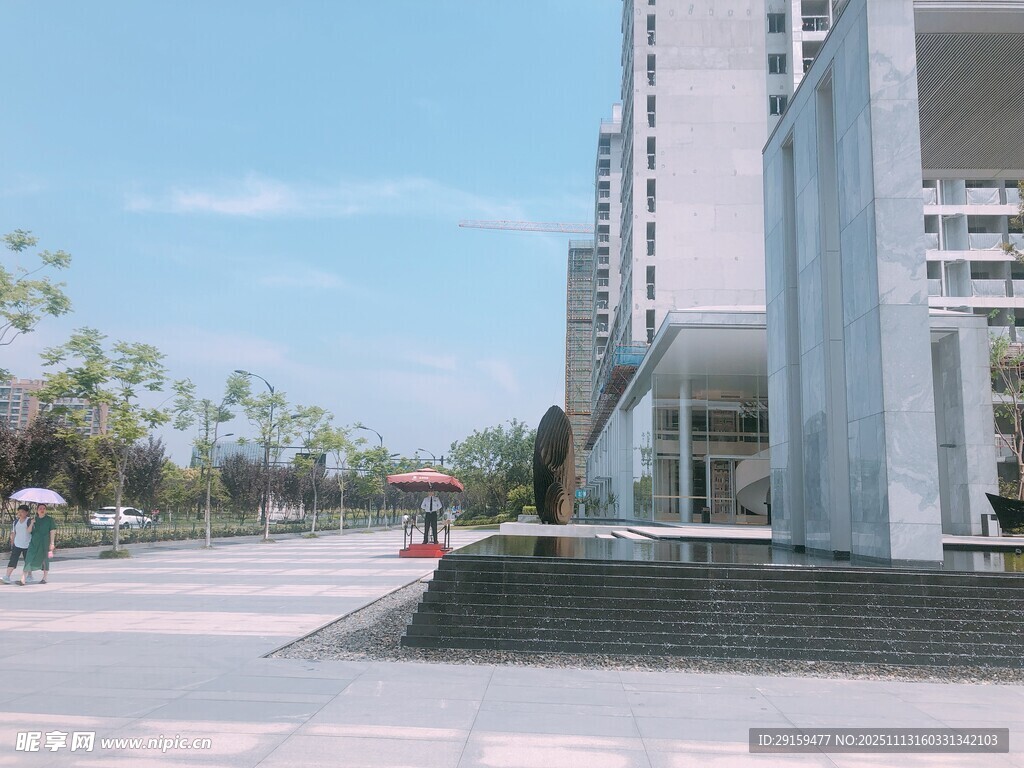 城市現(xiàn)代建筑景觀一角