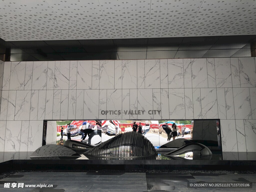 現(xiàn)代風格墻面藝術(shù)裝飾畫