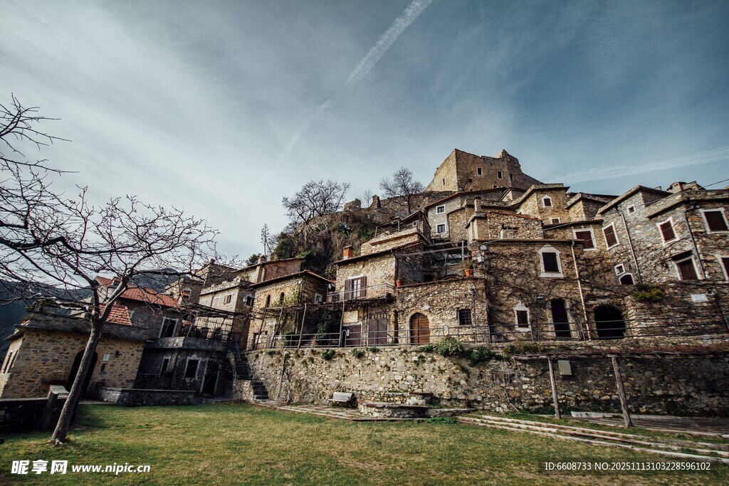 古老歐式建筑盡顯歲月韻味