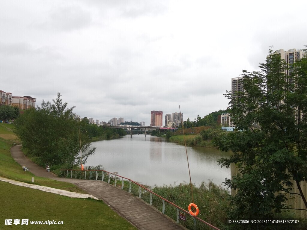 湖畔公園風(fēng)景