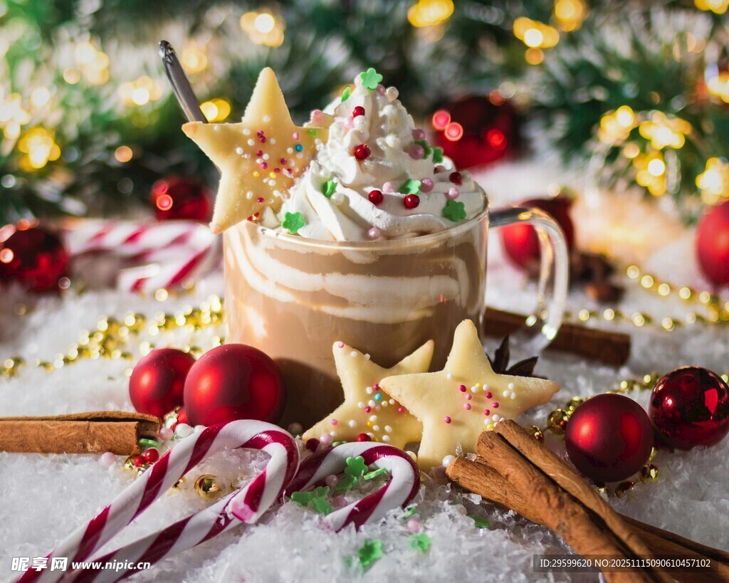 圣誕熱飲與節(jié)日裝飾