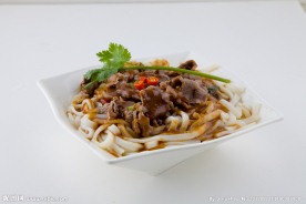 牛腩拌粉