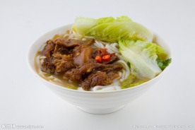 牛腩汤粉
