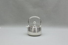 银壶艺术品