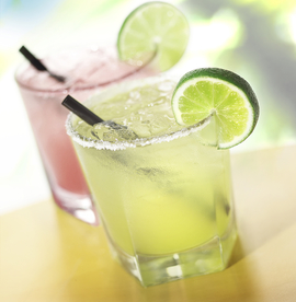 酒杯酒瓶水杯圖片