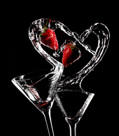 酒杯酒瓶水杯圖片