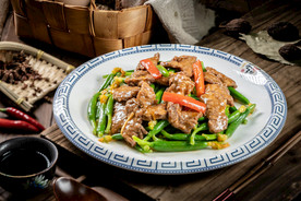 牛肉炒瓜花