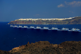 希臘圣托里尼島火山島連拍照片