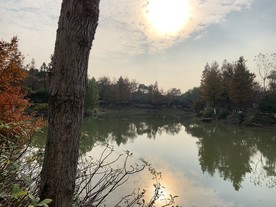河边