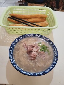 糁