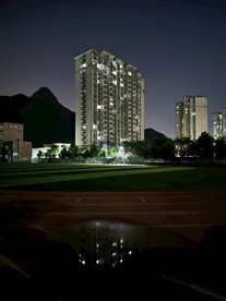 夜晚小区