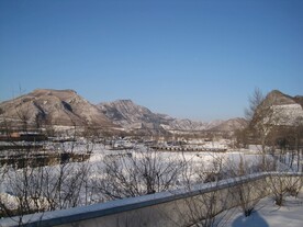 雪中群山