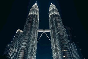 双子塔夜景