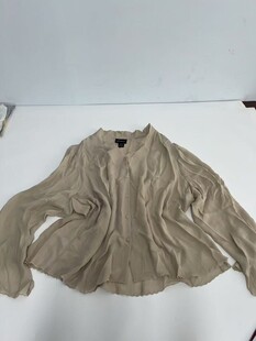 淺棕色褶皺長袖上衣