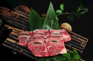 新鮮雪花牛肉