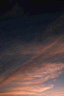 絢麗晚霞中的夢幻天空