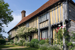 英式鄉(xiāng)村木質(zhì)小屋景觀