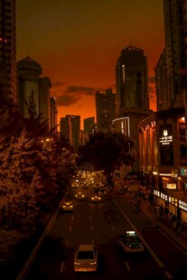黄昏下的城市