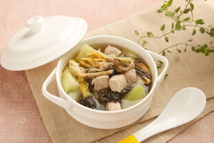 菌菇蔬菜肉汤