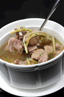 滋補羊肉湯營養(yǎng)又美味