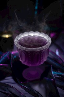 紫色夢幻飲品氤氳氛圍感